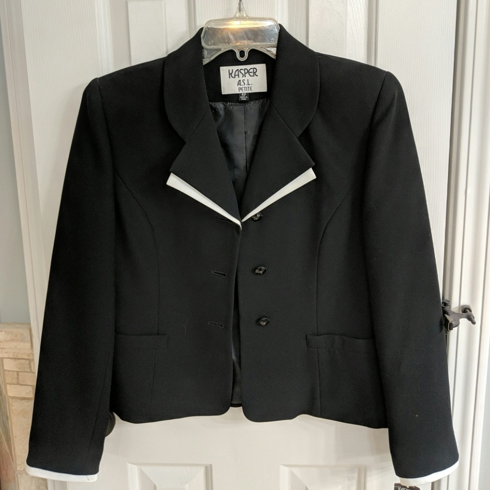 Kasper black blazer